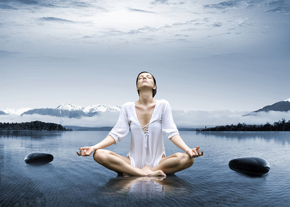 基因改造囚徒登场,超能力对决颠覆杀戮规则。