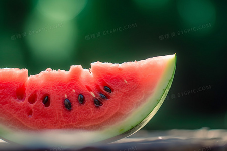 当富家女遇见穷小子：爱有天定中的社会隐喻